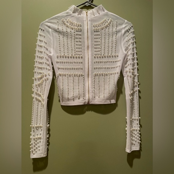 Top Chic Pearl Mesh Mock Size Small - Picture 3 of 3